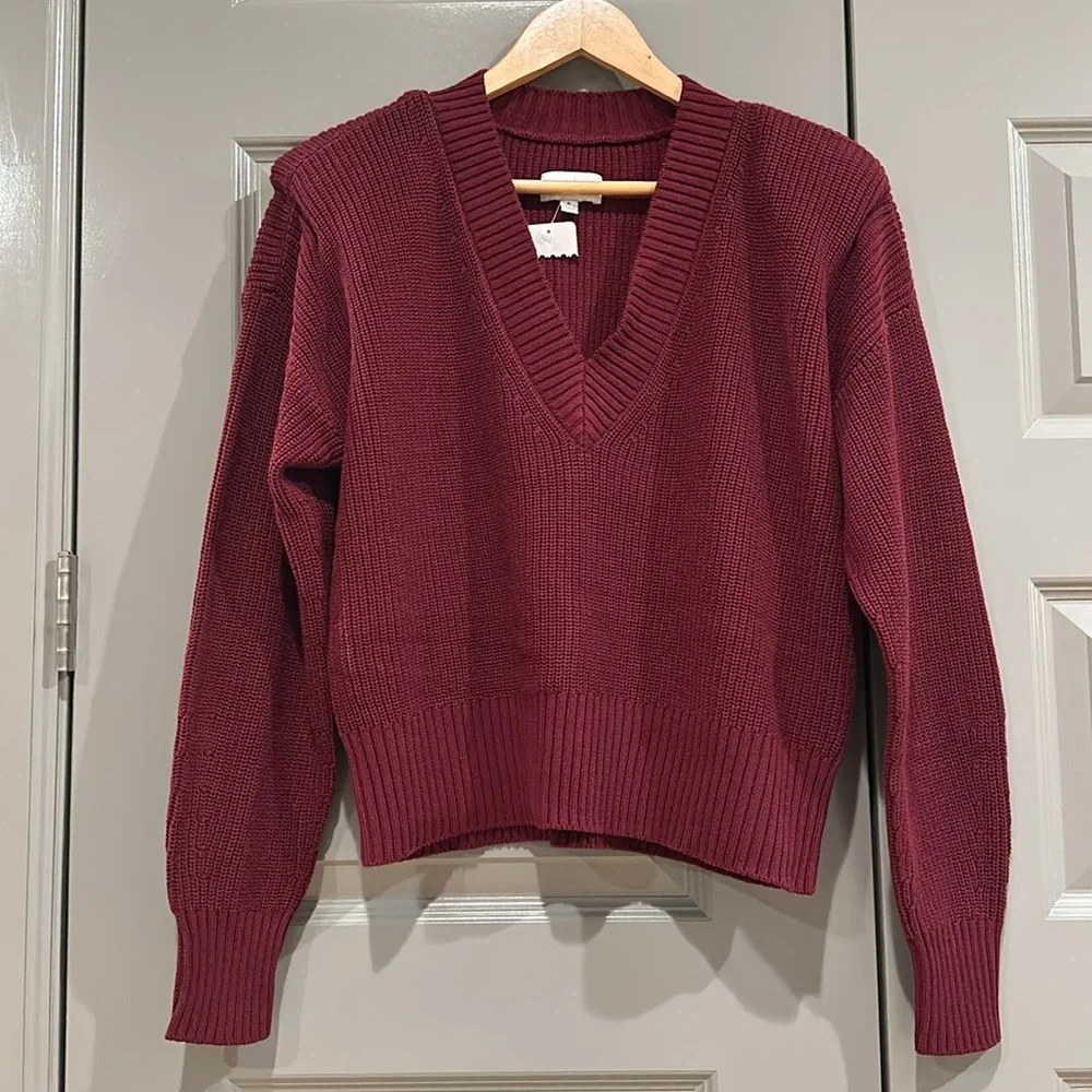 NWT Pistola Camille Strong Shoulder Sweater V Neck Merlot Burgundy Evereve - Picture 3 of 6